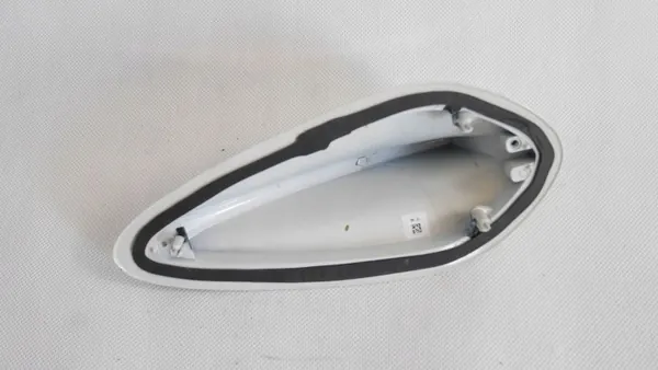 BMW OEM K799809 Kattoantennikansi GPS 5-sarjalle image 4