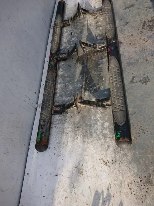 Marches VW Amarok 2H OEM 2H0071691E/2H0071692E image 3