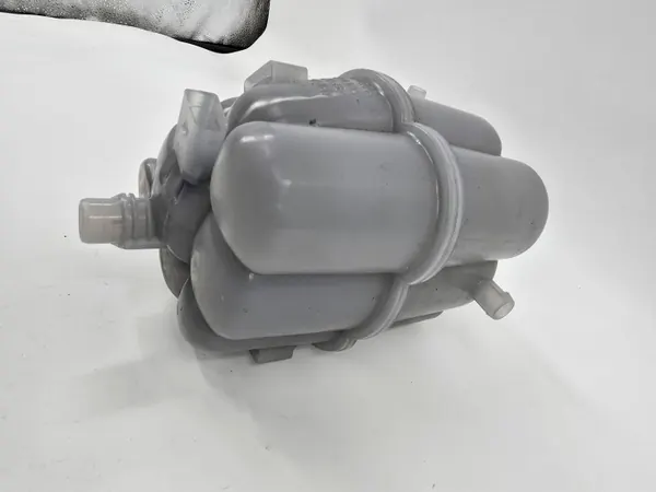 Audi A5 RS5 2.9 Laajennussäiliö OEM 8W2121405K image 4