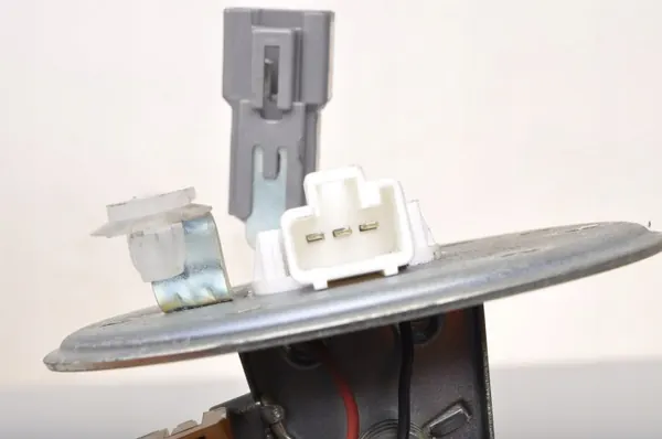 Lexus LS II Bränslenivåsensor OEM 335812 image 5