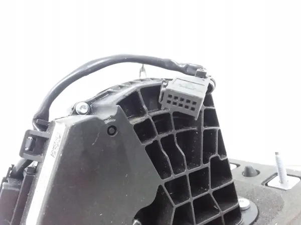 Skoda Rapid Växelspak OEM 6RA713025F - Begagnad image 4