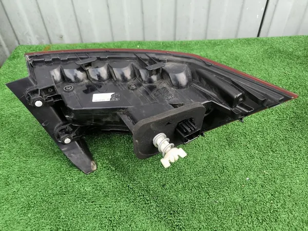 VW PASSAT B8 SEDÁN LUZ TRASERA DERECHA LED 3G5945096J image 2