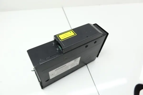 Mercedes W203/W209 MC3520 Schalter OEM 2038703389 image 4