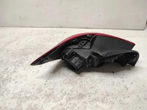 SEAT IBIZA 5 V 17- Luz Trasera Derecha 6F0945096H image 4