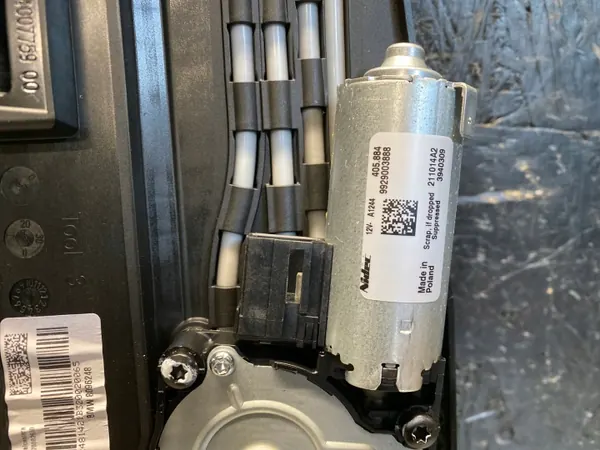 Techo de cristal BMW 3 2022 usado OEM 8096248 image 4
