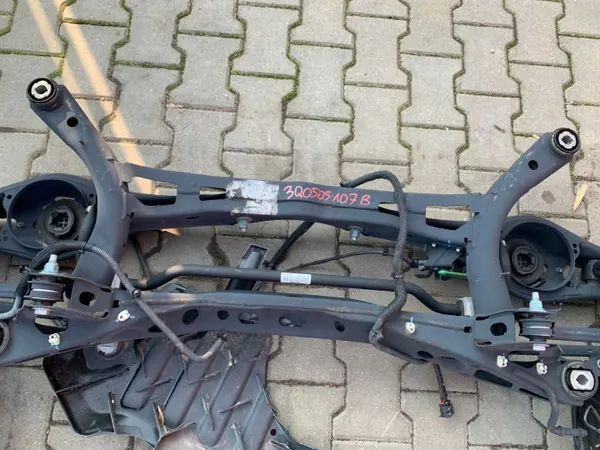 Audi VW Bakre Fjäderben OEM 3Q0505107B - Begagnad image 5