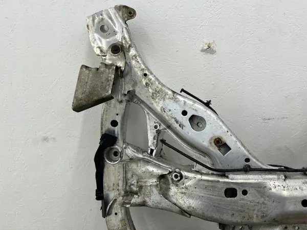 OEM 6796693 Vorderachsträger für BMW 5er F10 image 3