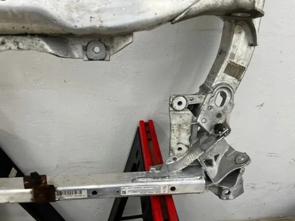 OEM 6796693 Vorderachsträger für BMW 5er F10 image 5