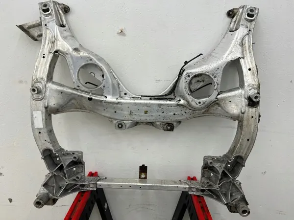 OEM 6796693 Vorderachsträger für BMW 5er F10 image 9
