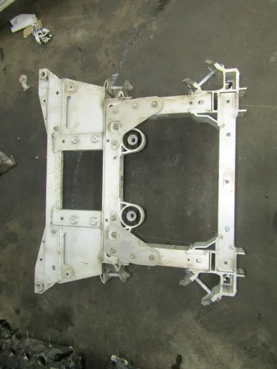 Jaguar I-PACE voorophangbalk OEM AK-6-90006 image 2