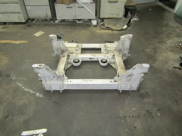Jaguar I-PACE voorophangbalk OEM AK-6-90006 image 5