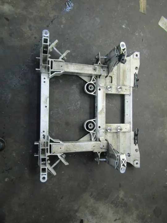 Jaguar I-PACE voorophangbalk OEM AK-6-90006 image 6