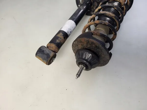 Amortisseur Ressort Arrière Complet 1.9D VW Golf 3 OEM image 5