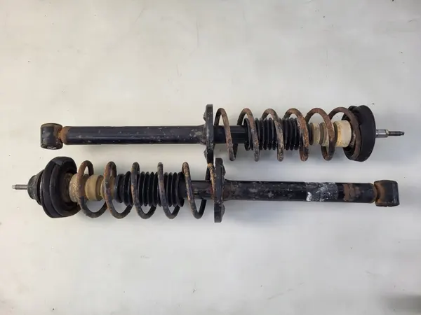 Amortisseur Ressort Arrière Complet 1.9D VW Golf 3 OEM image 6