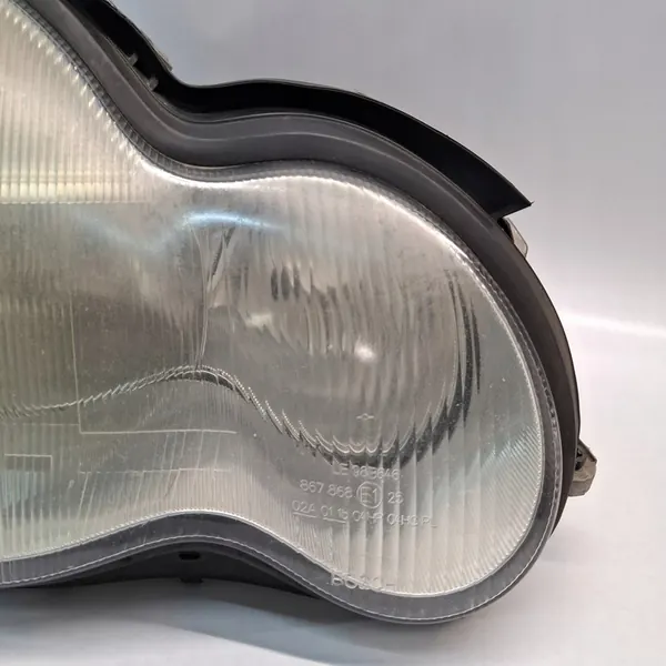 Rechter Voorlamp MERCEDES-BENZ C (W203) A2038200261 image 2