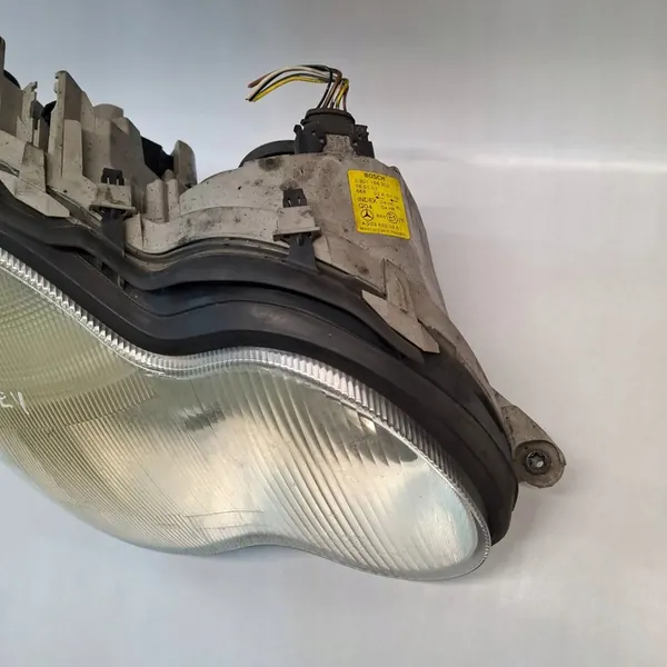 Rechter Voorlamp MERCEDES-BENZ C (W203) A2038200261 image 5