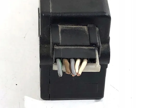 Atuador de fecho do porta-malas BMW E39 8377569 image 3