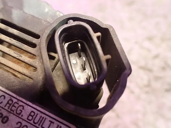 HYUNDAI I10 07-09 Vaihtovirtageneraattori 3730002600 image 7