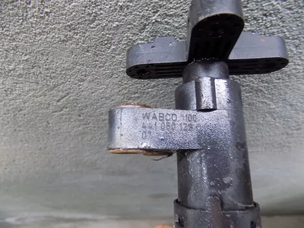 Niveausensor Aufhängung MAN TGL 10.180 OEM 4410501230 image 4