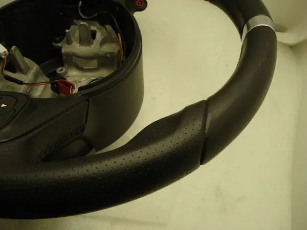 Volante Fiat 500 Abarth OEM image 4