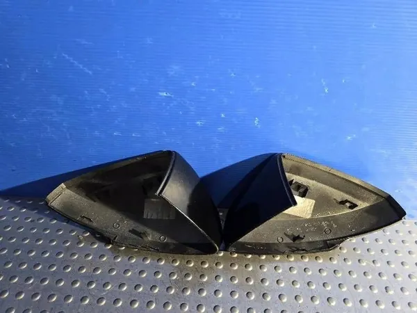 Volkswagen Polo VI Spegelhus Vänster + Höger image 9