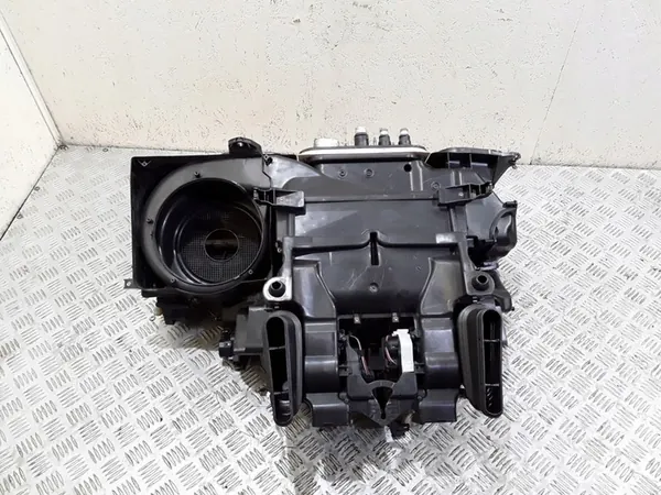 2003 BMW 7 E65 E66 Verwarmingshuis image 2