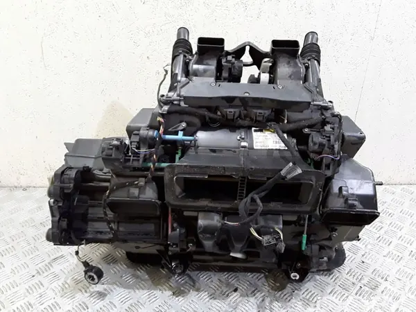 2003 BMW 7 E65 E66 Verwarmingshuis image 3