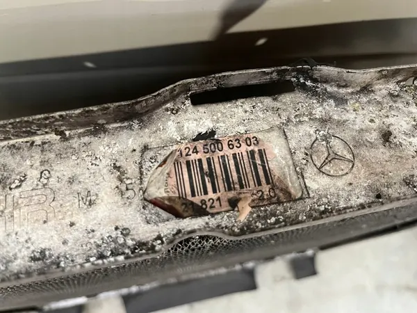 Vattenkylare Mercedes W124 E220 E200 M111 2.2 image 8