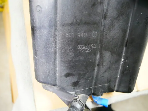 BMW 7601949 N57 expansievat voor F10 F11 F12 image 5