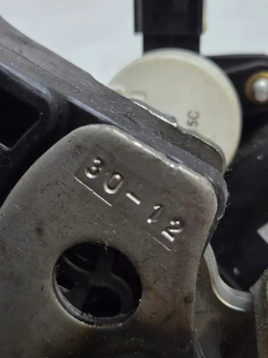 Pédale Opel Astra J IV 1.4 T image 10