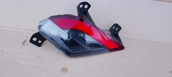 Luz antiniebla trasera izquierda Renault Austral 22-25r OEM 265850172R image 5