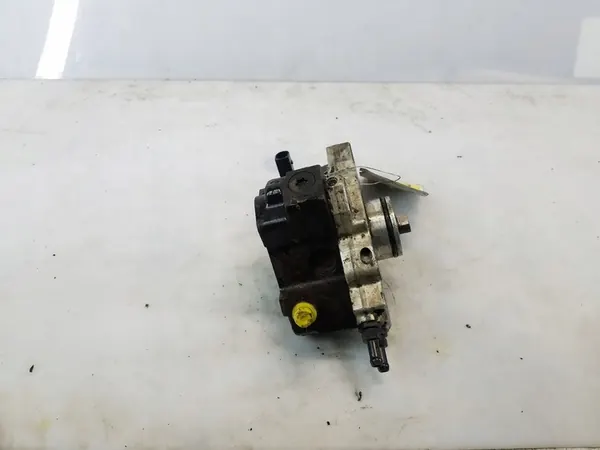 Bomba de inyección Mercedes-Benz Clase E W211 3.2 CDI image 2