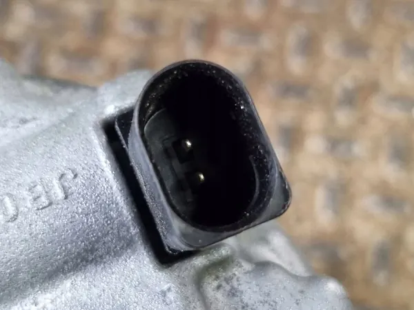 Compressore aria condizionata Audi OE 5Q0816803H image 7