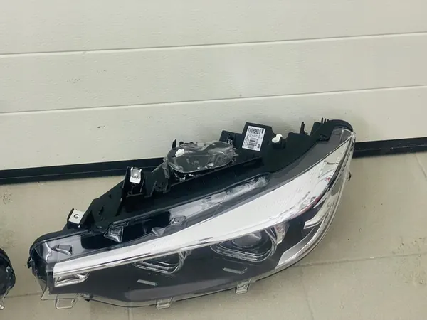 BMW 4 F32 F33 F36 LCI Faróis Dianteiros Full LED image 5