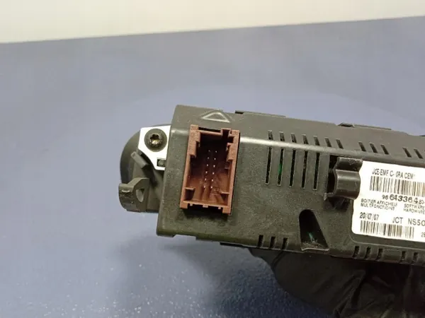 Peugeot Radio-Display OEM 9664336480 - Begagnad image 5