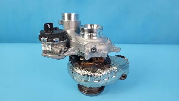 Turbocompresor MERCEDES W206 C200 A6540907001 image 10