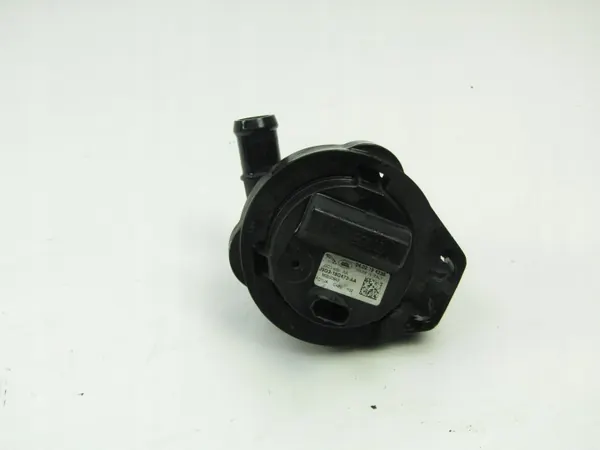 Jaguar I-PACE Vesipumppu OEM J9D3-18D473-AA image 3
