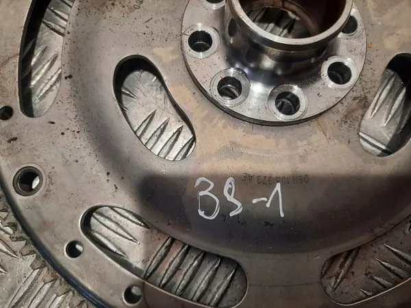 Audi A4 S4 B9 2017 Volante dianteiro image 4