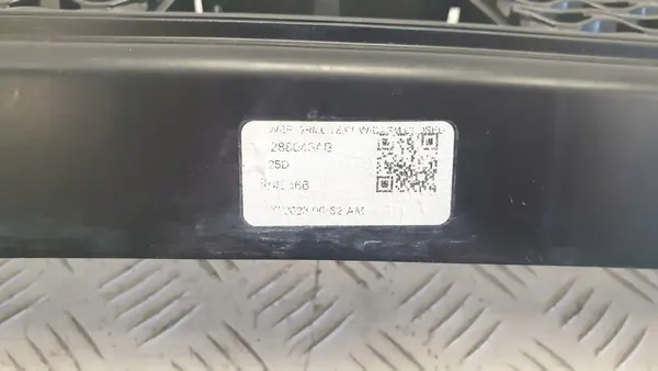 Jeep Cherokee KL V Front Bumper Grille 68288045ab image 4