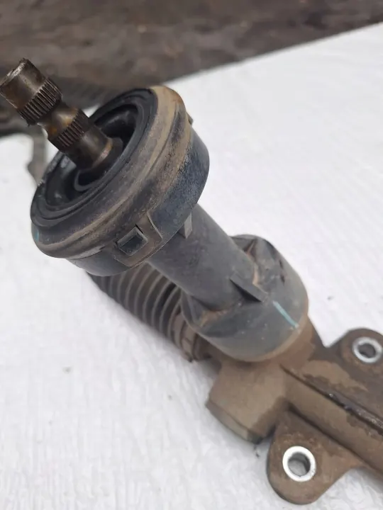 Boîtier de direction OEM 513342238 pour Kia Carens IV image 4