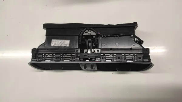 Framluftventil Volkswagen Passat 3AD819728A image 2