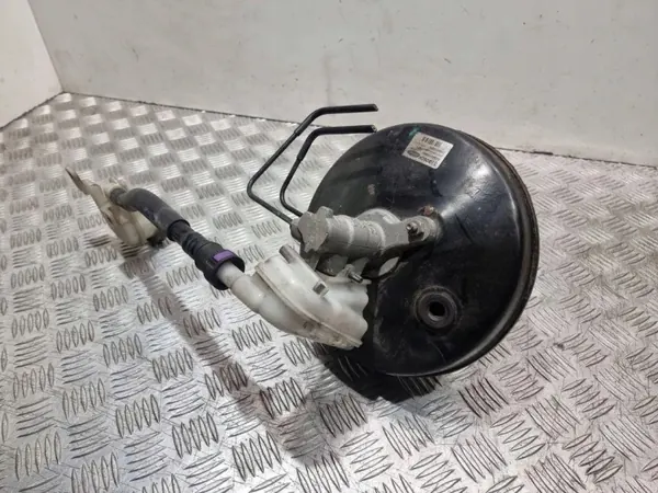 Pompe servo frein Ford Fiesta MK7 2009 1.4 TDCI OEM 0204054084 image 5