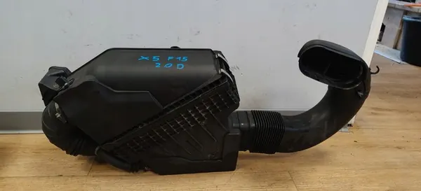BMW X5 F15 Ilmansuodattimen Kotelo ja MAF-anturi image 2