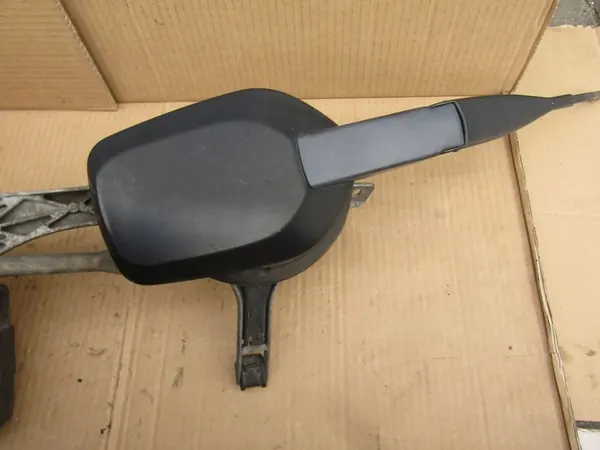 Etupyyhkijän moottorin mekanismi Mercedes W124 85-93 image 6