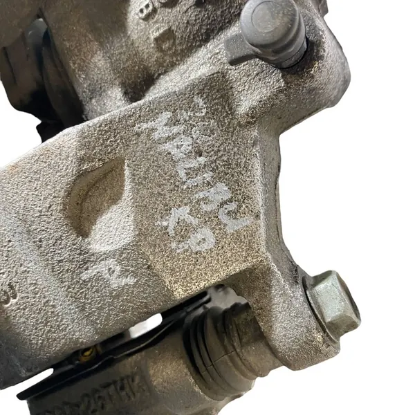 Chevrolet Malibu 2020 Linke Seite Bremszangen OEM 84775611 image 7