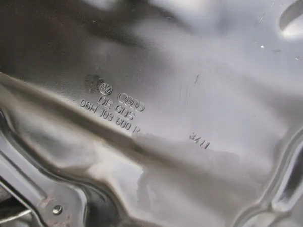AUDI A4 B8 A6 C7 Q5 A5 1.8 2.0 TFSI Oljetank image 3
