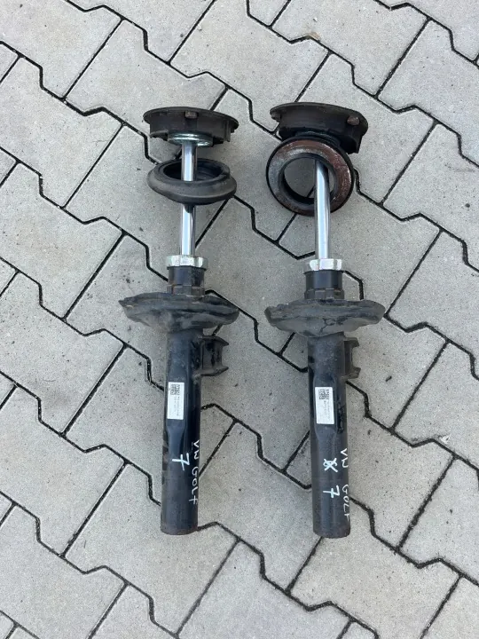 Amortisseurs avant OEM 5Q0 413 023 FH - 2 pièces image 3