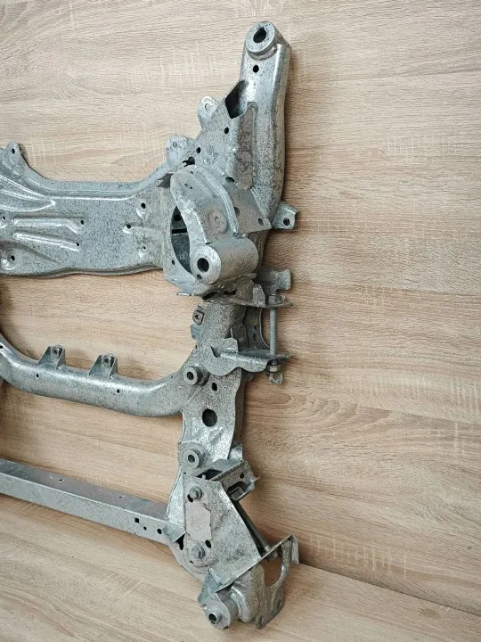 OEM 8831665 Etujousituskehys BMW G26 Xdrive image 4