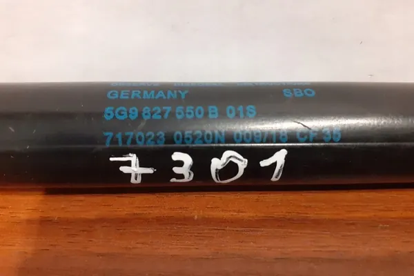 Atuador de porta-malas direito VW GOLF VII 5G9827550B image 8