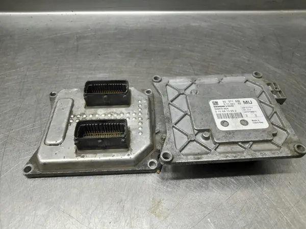 Unité de Commande Moteur Opel 1.6 16V OEM 55571558 MU image 2